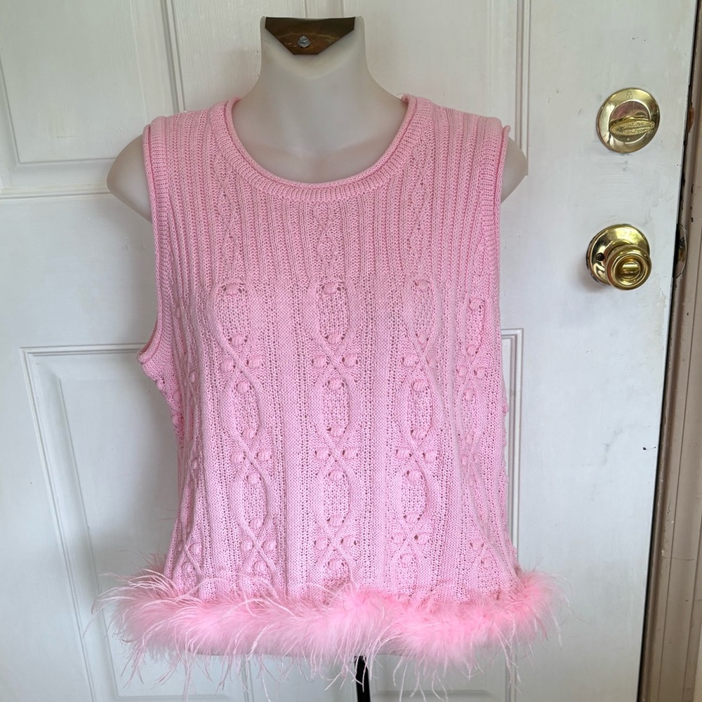 Large Entro light pink feather trimmed sleeveless sweater.  In EUC!